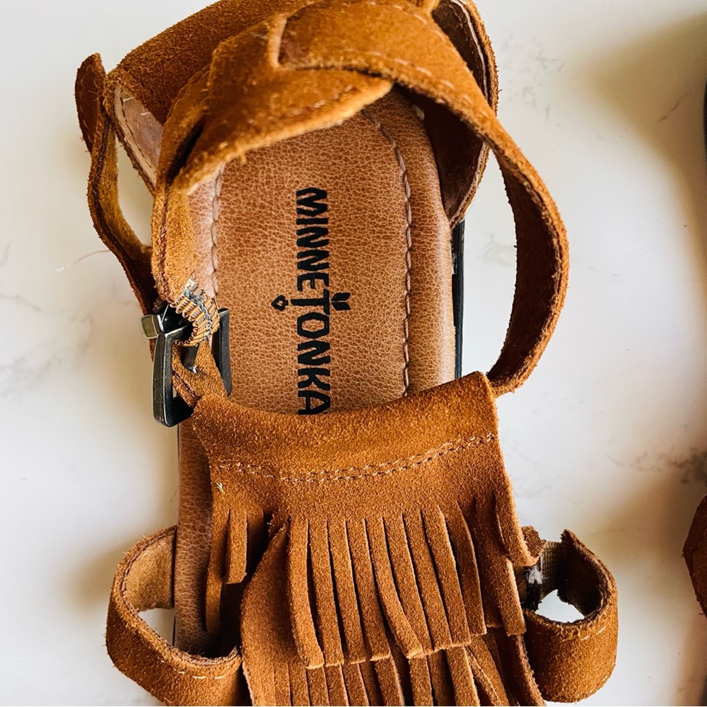 Minnetonka Brown Baz Suede Fringe Boho Festival Strap Ankle Sandals | Size 7 - Picture 2 of 7